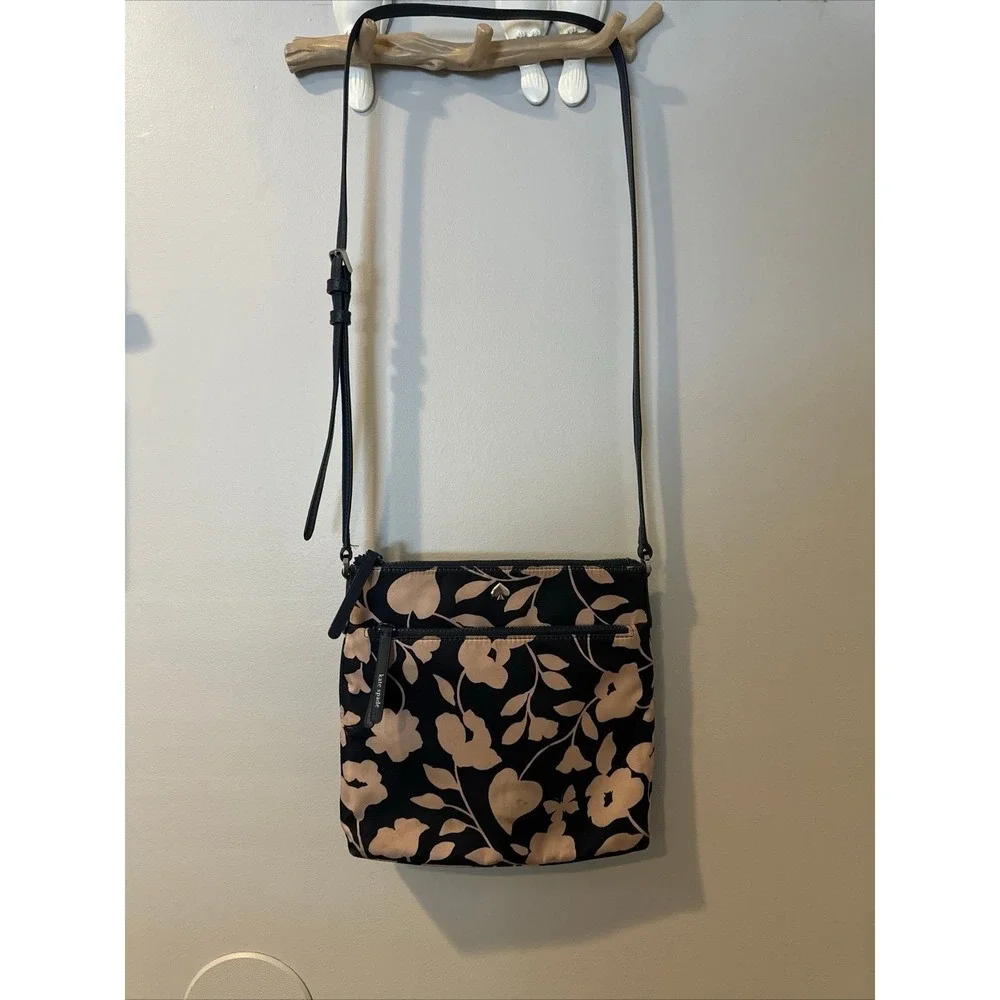 Kate Spade Jae Garden Vine Nylon Crossbody Purse Bag Navy Floral T